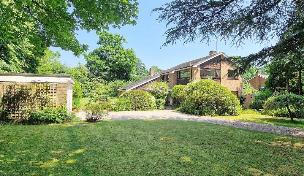 Hyde Green, Danbury 5 bed detached house for sale £1,200,000