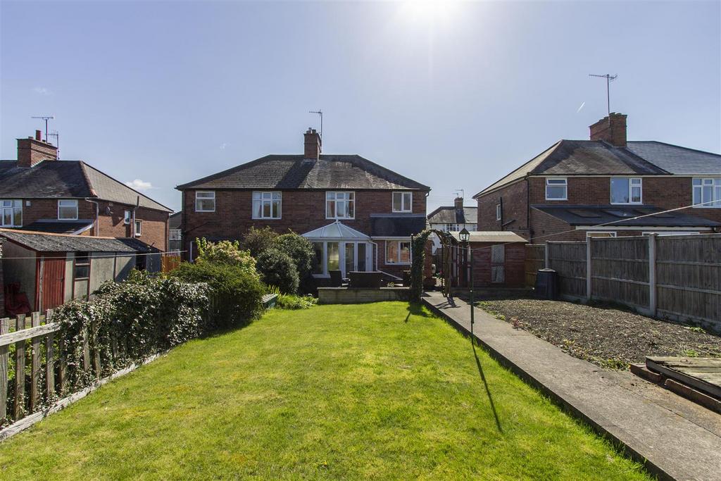 Heathfield Avenue, Chesterfield 3 bed semidetached house for sale £