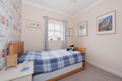 36 Cavendish Walk, Epsom, KT19 8AP