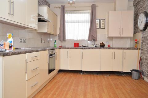 31 Elm Road, Oldham, OL8 3UQ