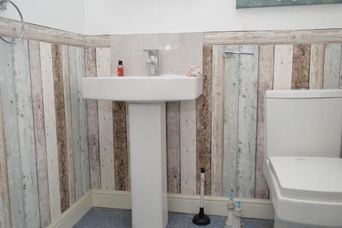 31 Elm Road, Oldham, OL8 3UQ