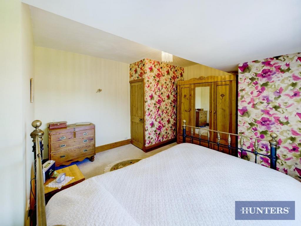 Master Bedroom 1.jpg