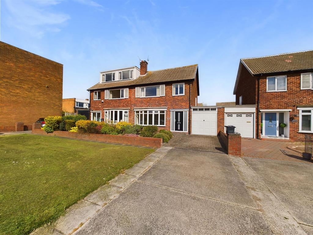 Claremont Road, Whitley Bay 3 bed semidetached house £1,500 pcm (£346 pw)