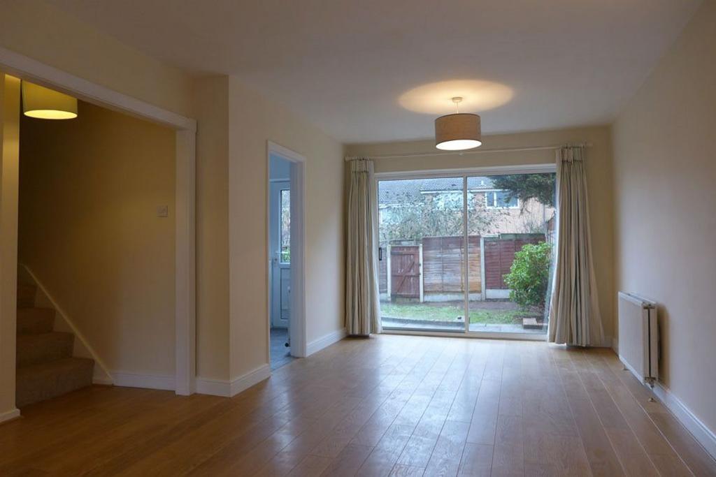 Eton Walk, Hagley 3 bed terraced house £1,200 pcm (£277 pw)