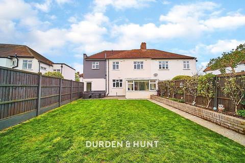 13 Repton Drive, Romford, RM2 5LP