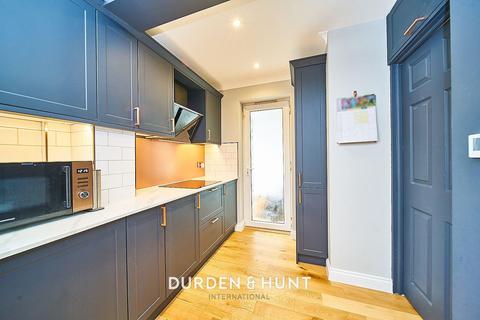 13 Repton Drive, Romford, RM2 5LP