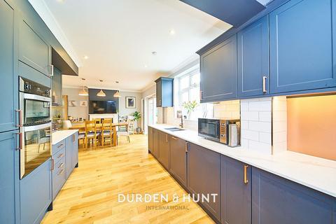 13 Repton Drive, Romford, RM2 5LP