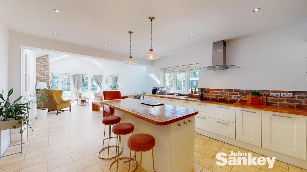 Newstead Abbey Park, Nottingham 5 bed detached bungalow for sale £