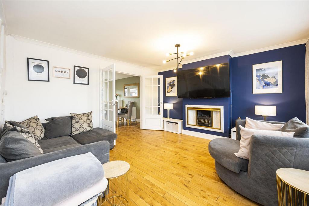 Waterside Road, Kirkintilloch Road... 3 bed semidetached house £195,000