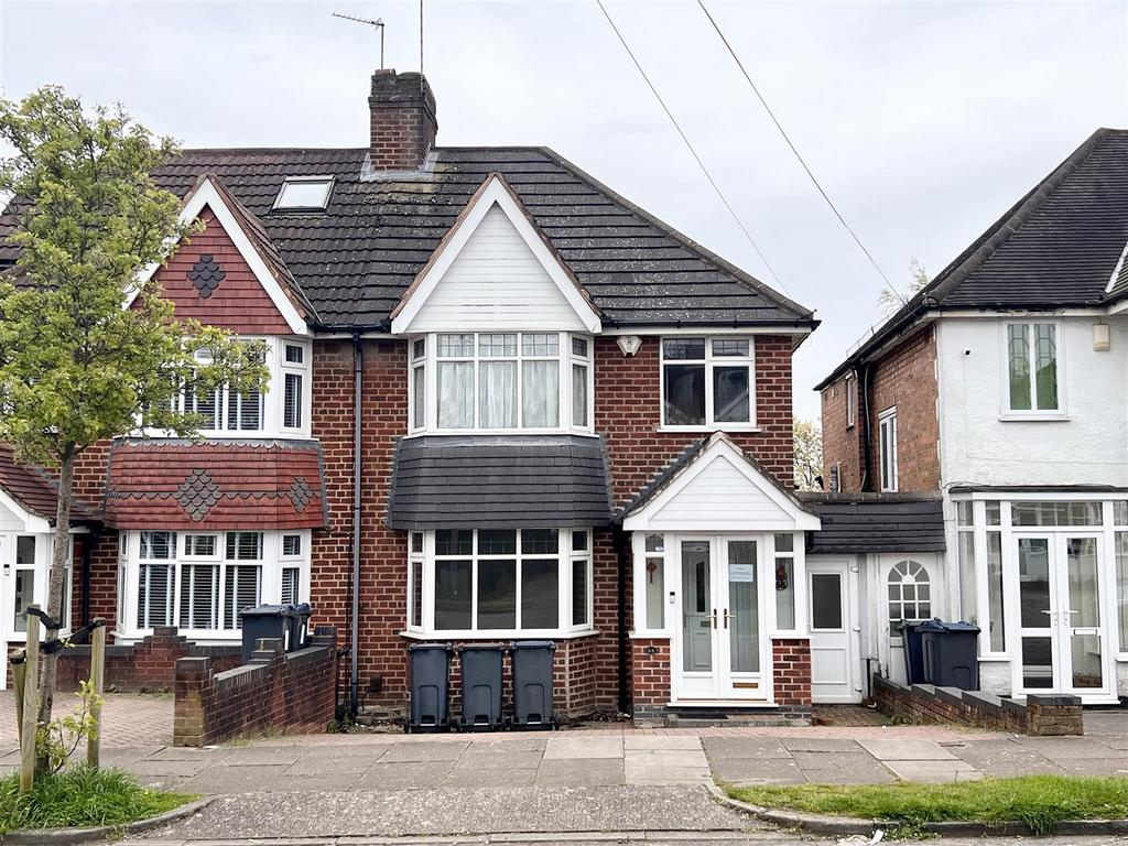 Acheson Road, Hall Green, Birmingham 3 bed semidetached house £295,000