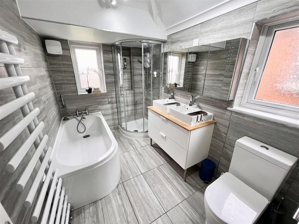 Acheson Road, Hall Green, Birmingham 3 bed semidetached house £295,000