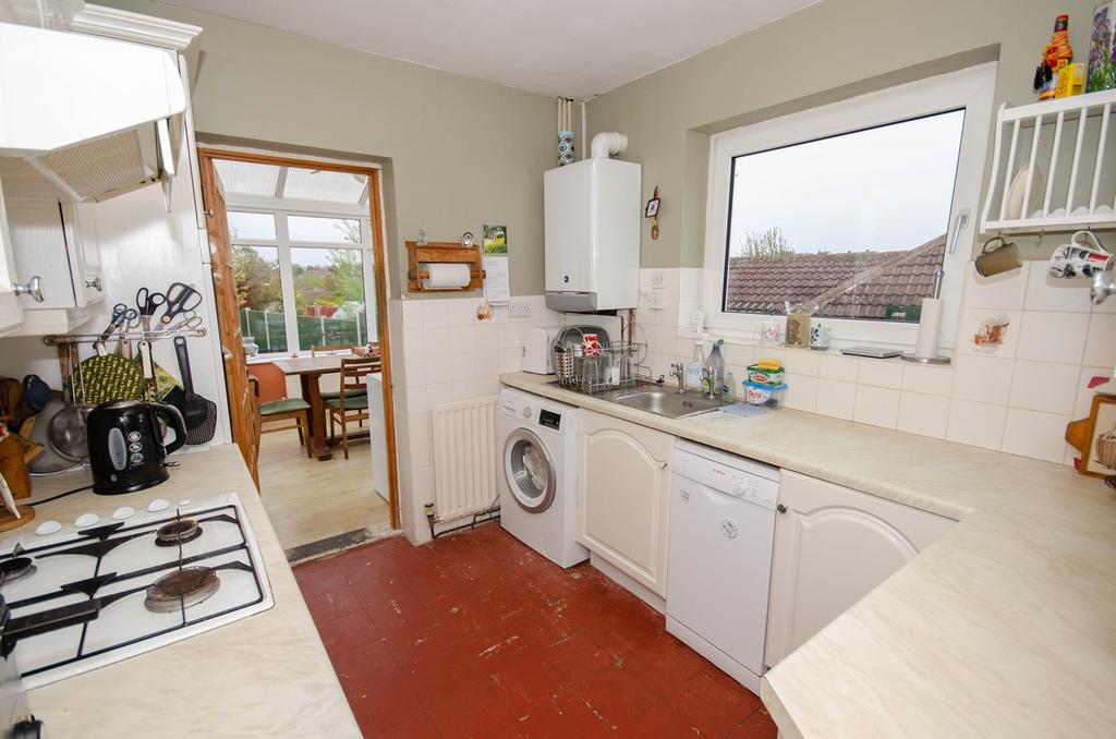 Tennyson Avenue, Shakespeare Gardens, Rugby, CV22 2 bed detached