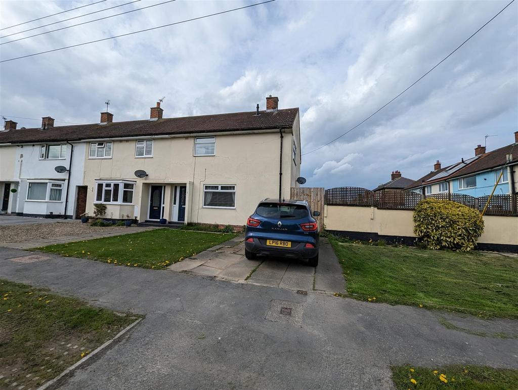 Pounteys Close, Middleton St. Darlington 3 bed terraced house
