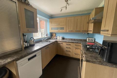 9 Hendren Close, Darlington, DL3 0JD