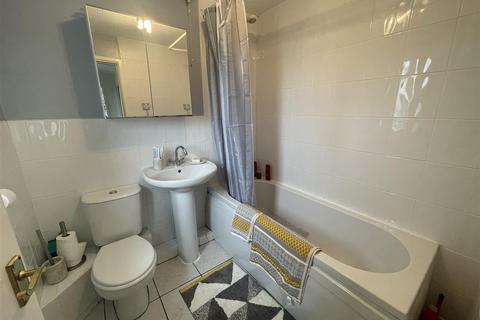 9 Hendren Close, Darlington, DL3 0JD