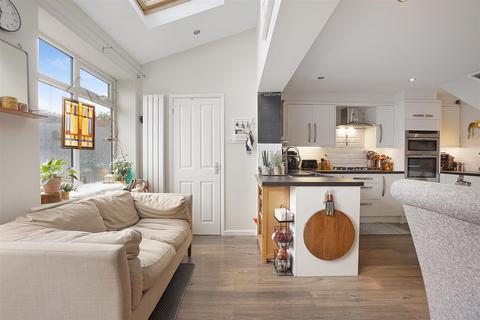 63 Broadway, Gillingham, ME8 6DP