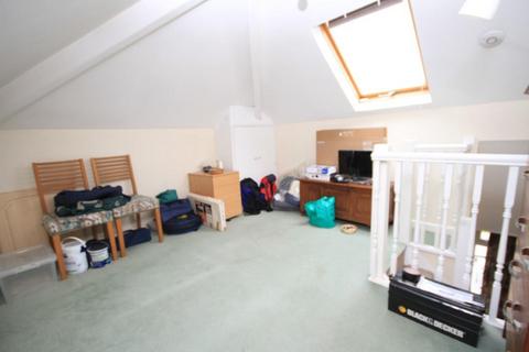 439 Kings Road, Bradford, BD2 1NQ