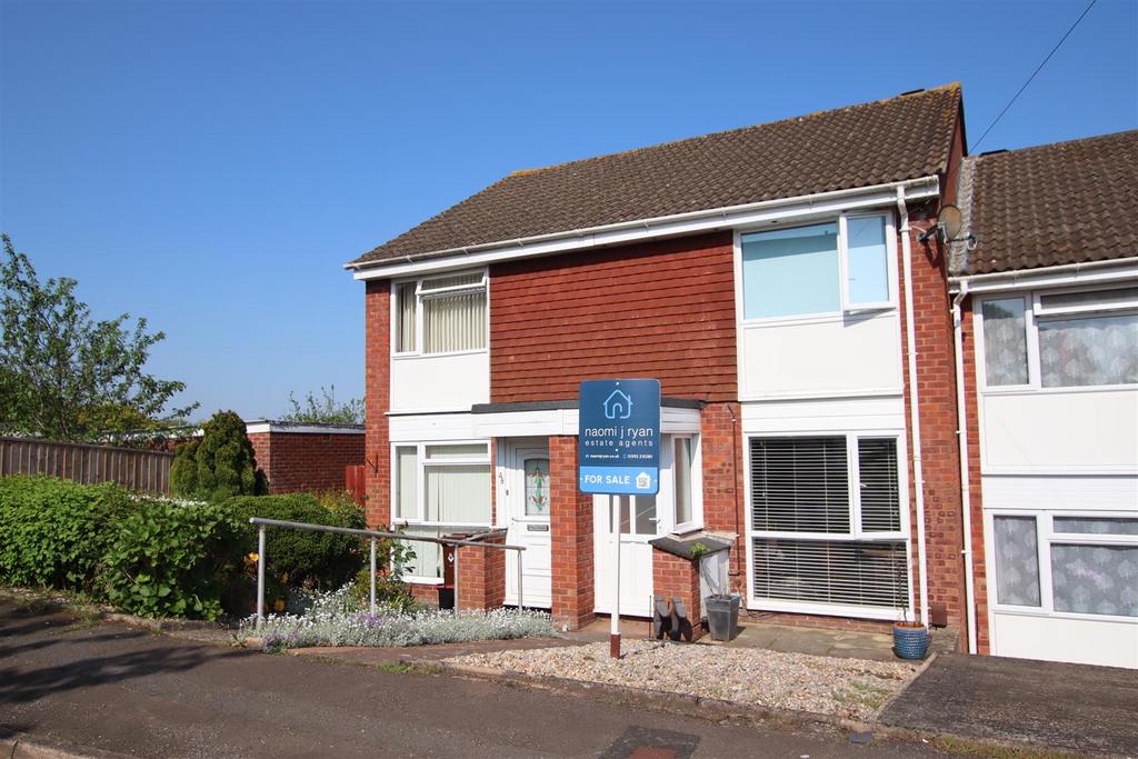 Nadder Park Road, Higher St Thomas, Exeter 2 bed terraced house for