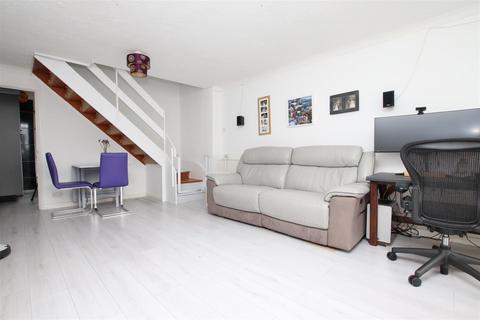 46 Nadder Park Road, Exeter, EX4 1NU
