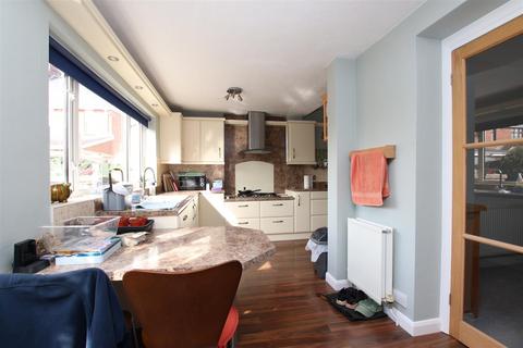 7 Ashwood Road, Exeter, EX2 8JP