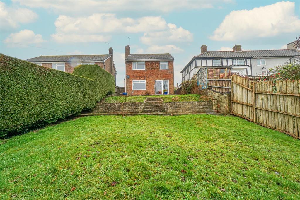Rye Road, Hastings 2 bed detached house for sale £375,000