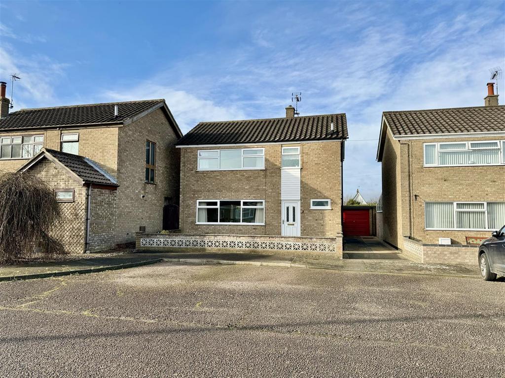 Foxglove Close, Pakefield 3 bed detached house for sale £270,000