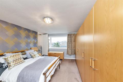 124 Fairfield, Buntingford, SG9 9NY