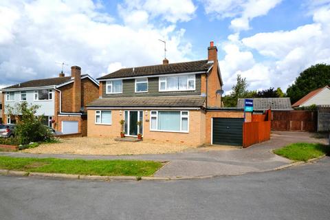 124 Fairfield, Buntingford, SG9 9NY