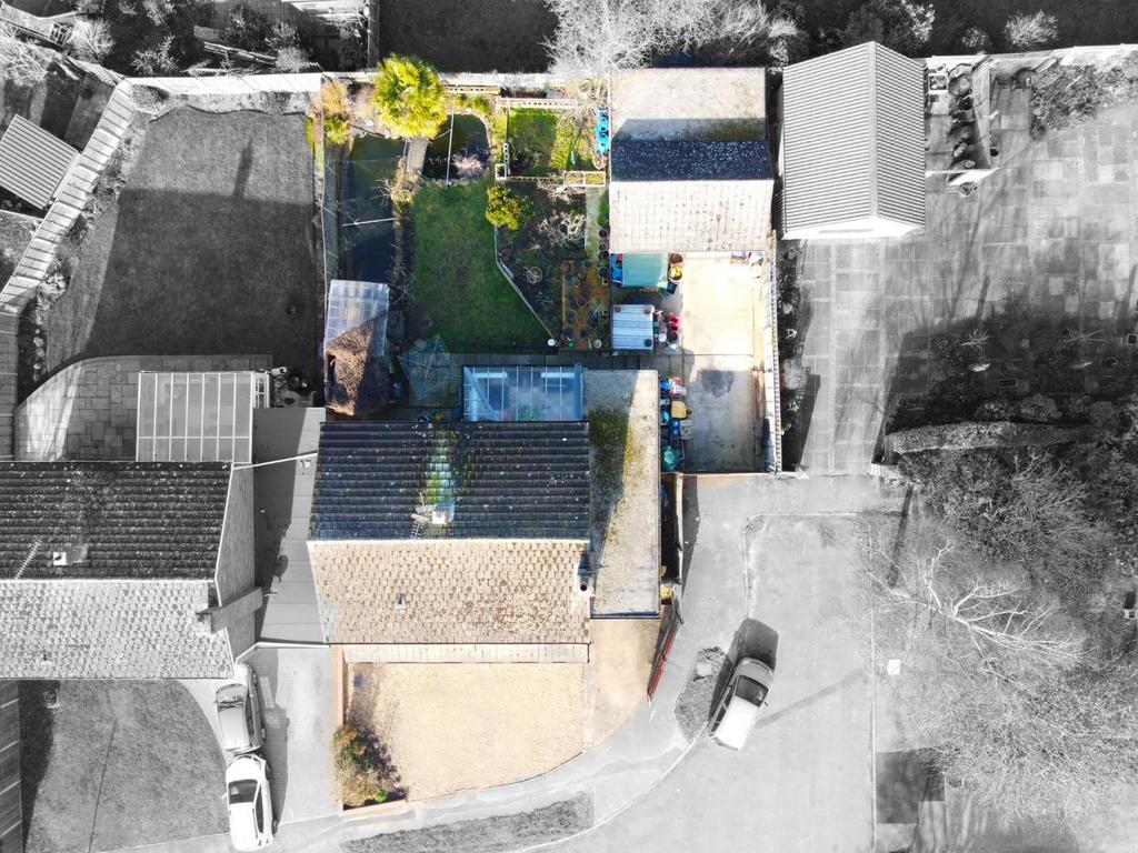 Fairfield, Buntingford, SG9 9NY 4 bed detached house £630,000