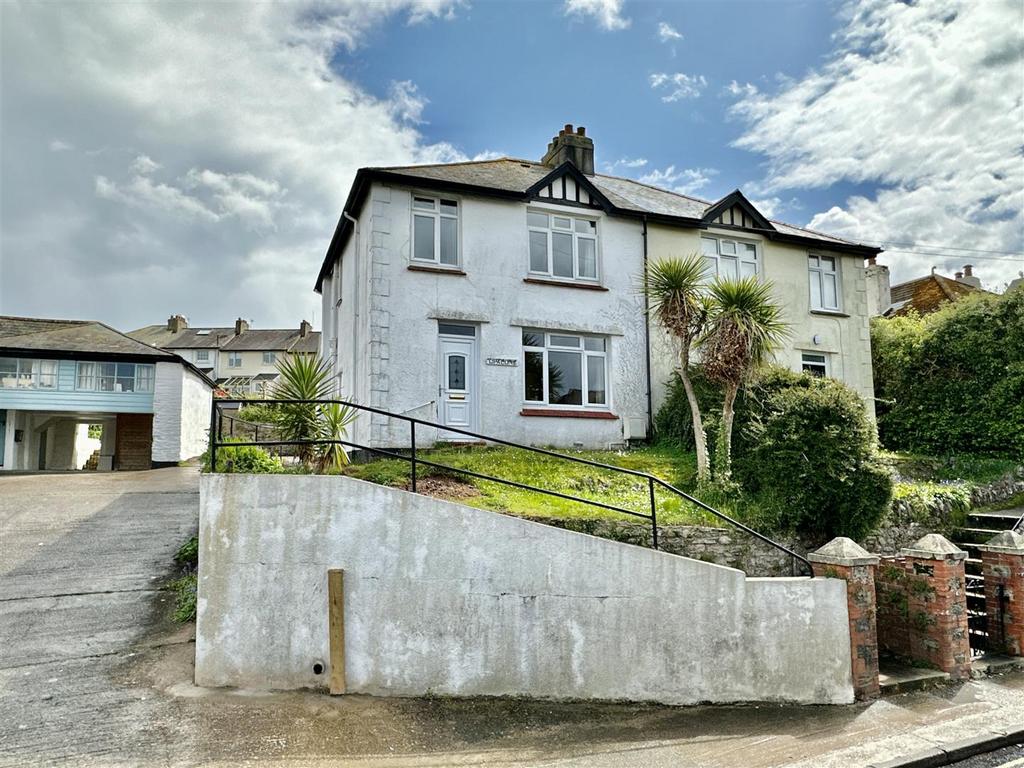 Milton Street, Brixham 3 bed semidetached house for sale £280,000