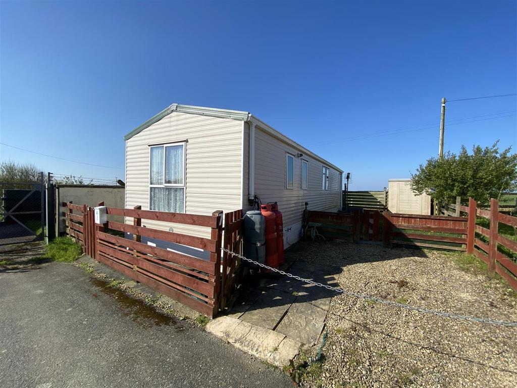 Old School Yard Trefgarn Owen Haverfordwest 2 Bed Mobile Home £70 000