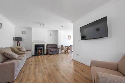 46 Fernhurst Road, Ashford, TW15 1AH