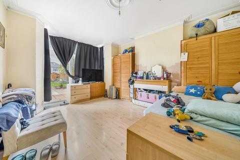 84 Muirkirk Road, London, SE6 1BH