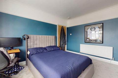 39 Dennis Road, Gravesend, DA11 7NN