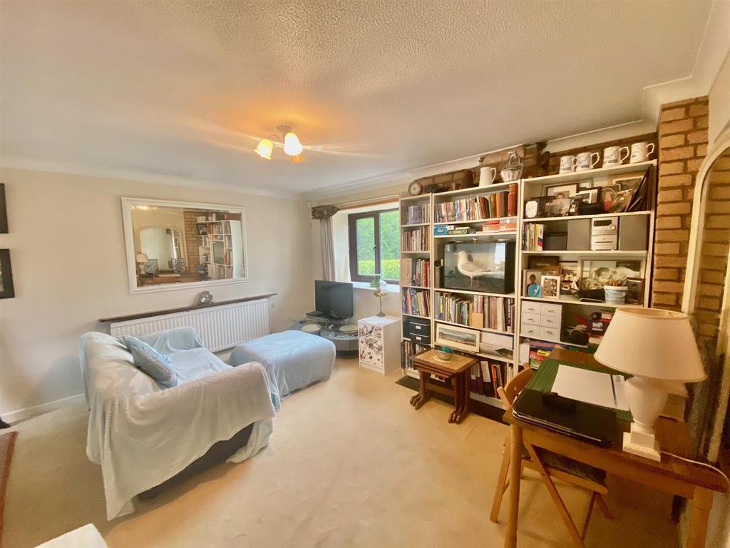 Stonebridge Lea, Orton Malborne, Peterborough 3 bed detached bungalow
