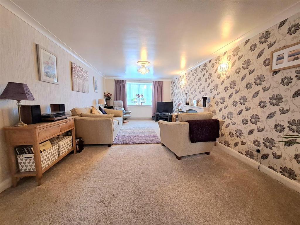 Chapel Street, WathUponDearne... 3 bed detached bungalow £275,000