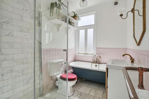 14a Wiverton Road, London, SE26 5HY