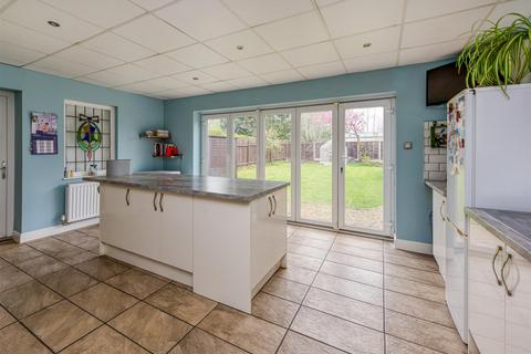 74 Langley Road, Wolverhampton, WV3 7LH
