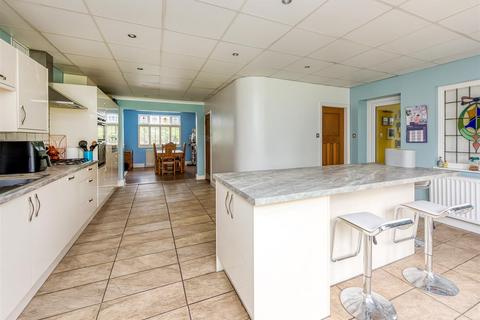 74 Langley Road, Wolverhampton, WV3 7LH