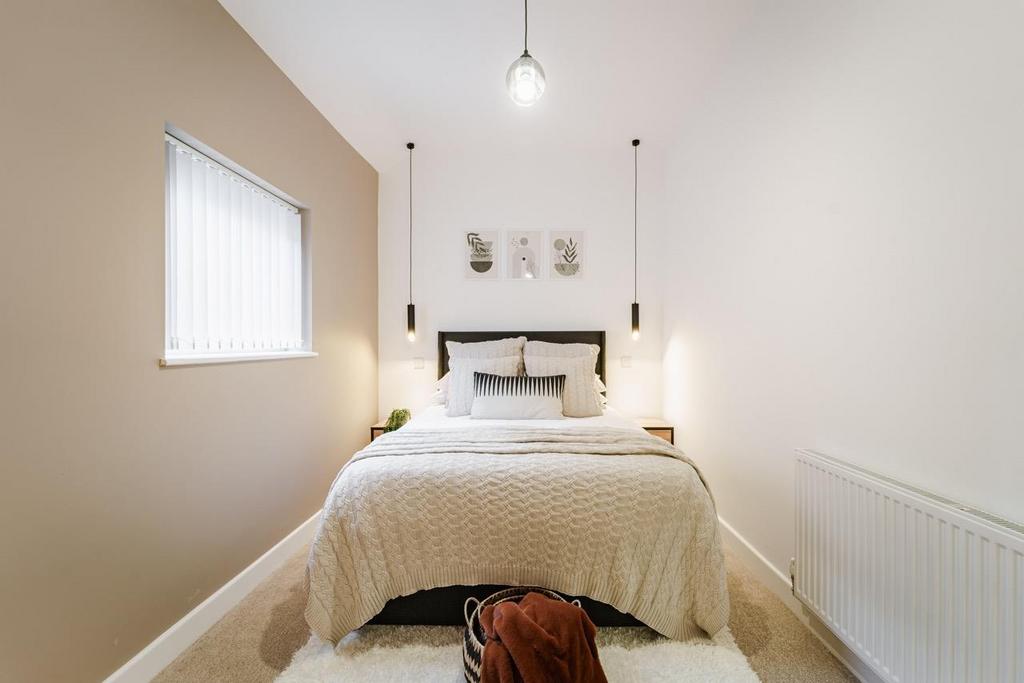 Wren Street, Coventry 1 bed in a house share to rent £900 pcm (£208 pw)