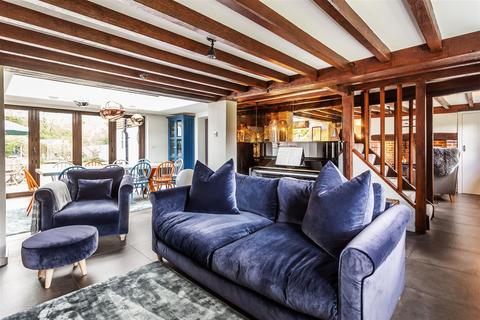Willow Cottage Coxcombe Lane, Chiddingfold, Godalming, GU8 4QF