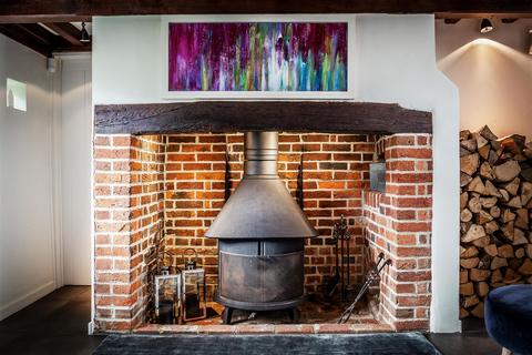 Willow Cottage Coxcombe Lane, Chiddingfold, Godalming, GU8 4QF