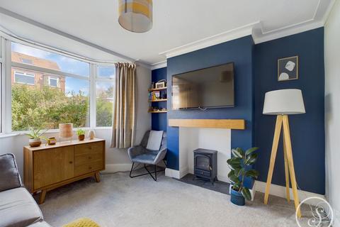 15 Eden Crescent, Leeds, LS4 2TP