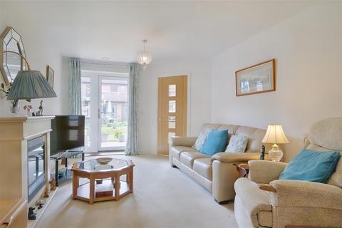 1 bedroom apartment for sale, , St. Giles Mews, Stony Stratford, Milton Keynes, MK11 1HT
