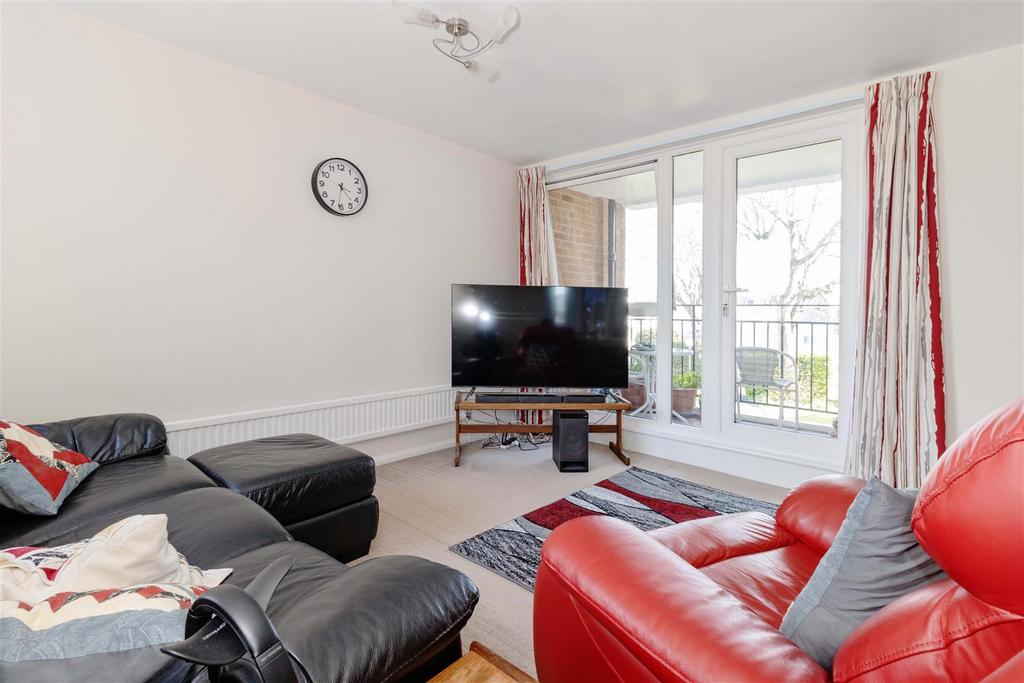Church Walk, Worthing 1 bed flat for sale £200,000