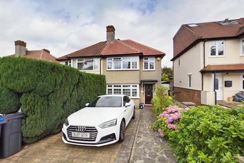 118 Benhurst Gardens, South Croydon, CR2 8NW