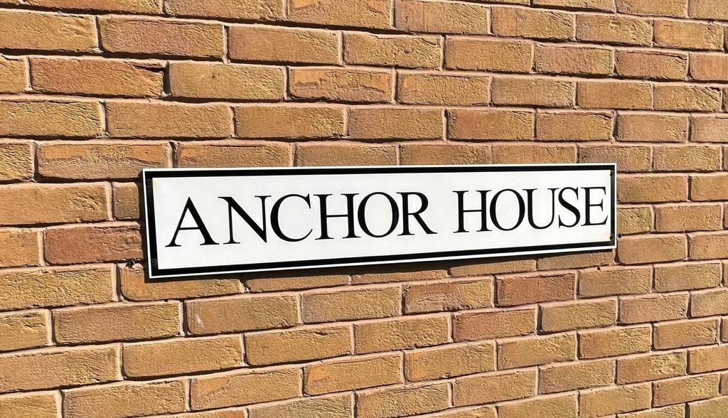 Anchor house