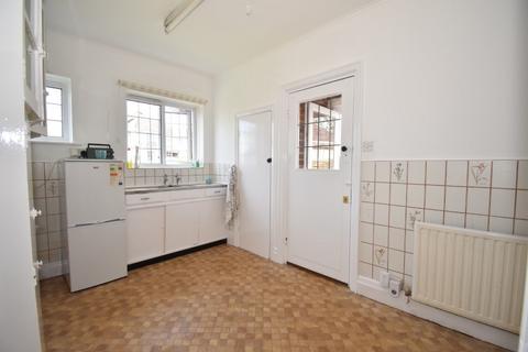 4 Headon Gardens, Exeter, EX2 6LE