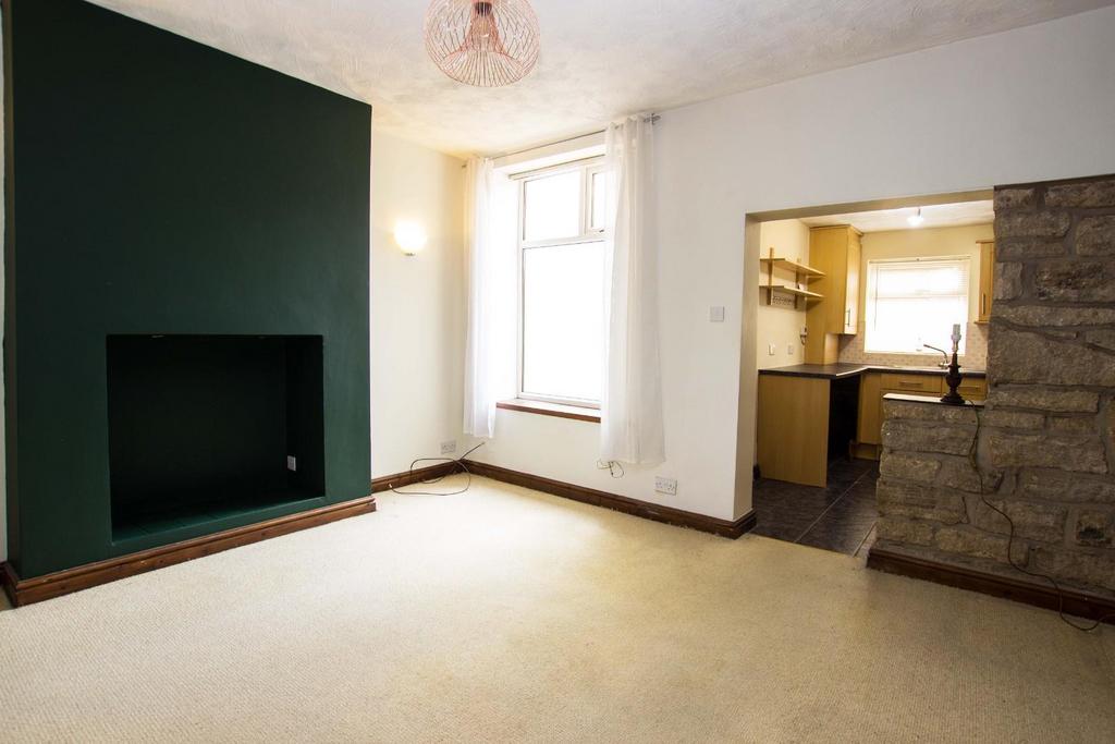 Park Road, Darwen 3 bed terraced house £725 pcm (£167 pw)