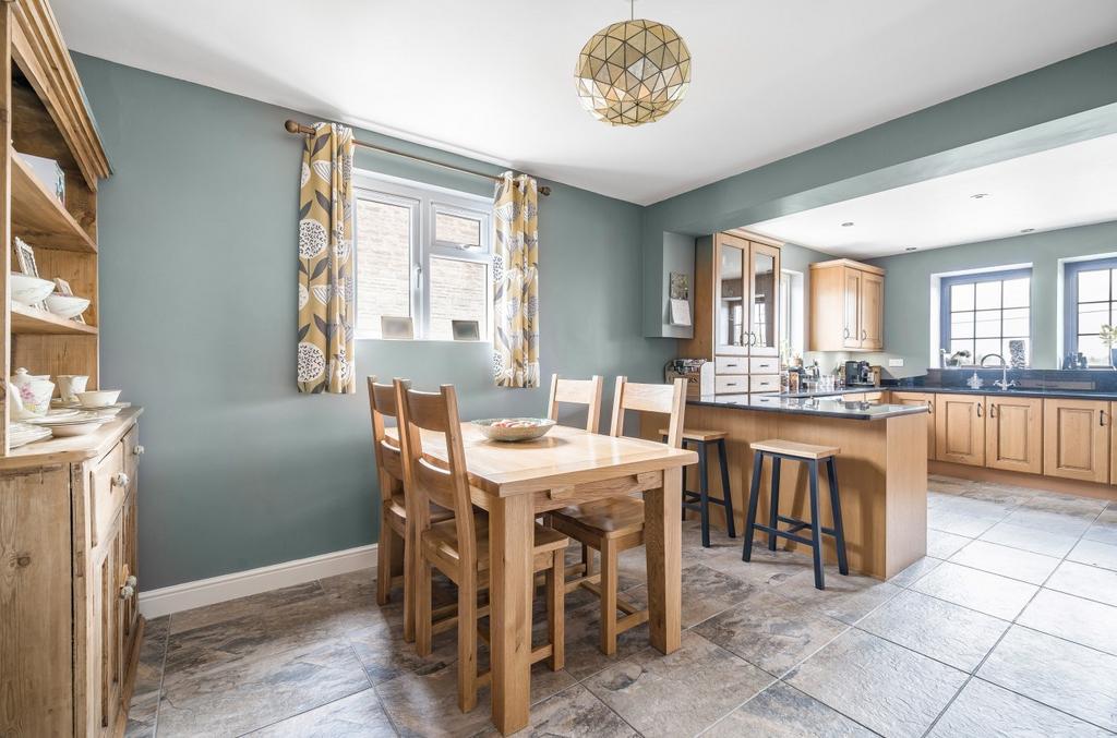 Greyfield Road, High Littleton... 5 bed detached house £575,000